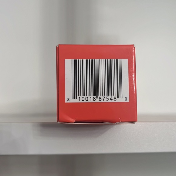 Juvia’s Place “Ready. Set. Seal.” Setting Spray - Picture 4 of 4